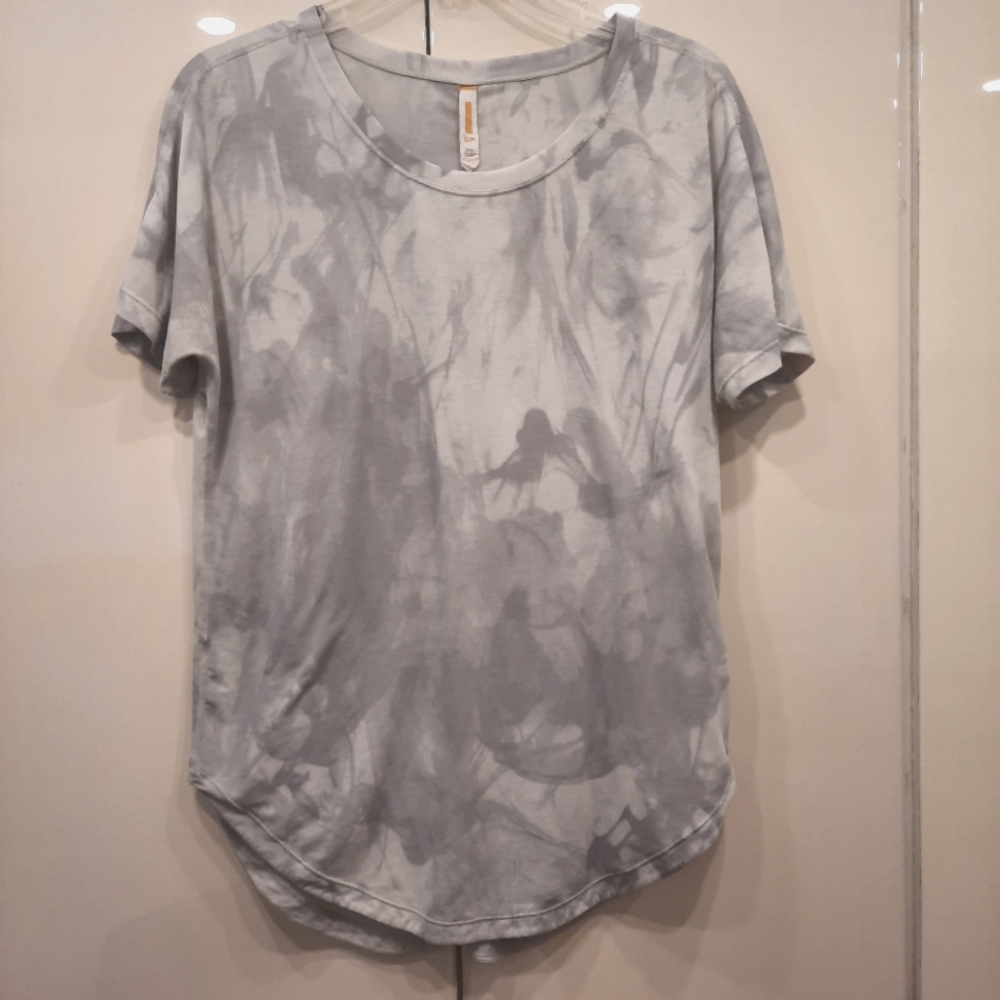 Lucy Final Rep Short Sleeve Tee Small
